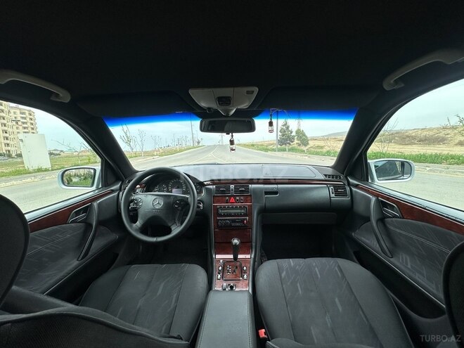 Mercedes E 220 d 2000, 331,000 km - 2.2 l - Şirvan