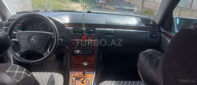 Mercedes E 240 1999, 353,454 km - 2.4 l - Sumqayıt