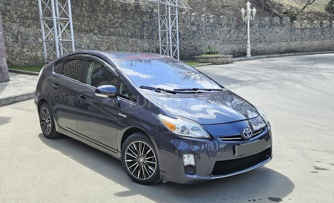 Toyota Prius-3