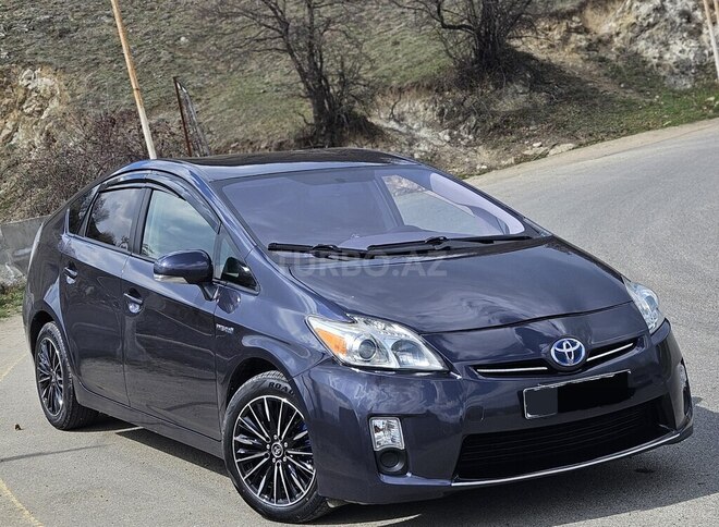 Toyota Prius-11