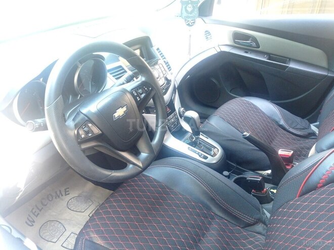 Chevrolet Cruze 2015, 298,000 km - 1.4 л - Füzuli