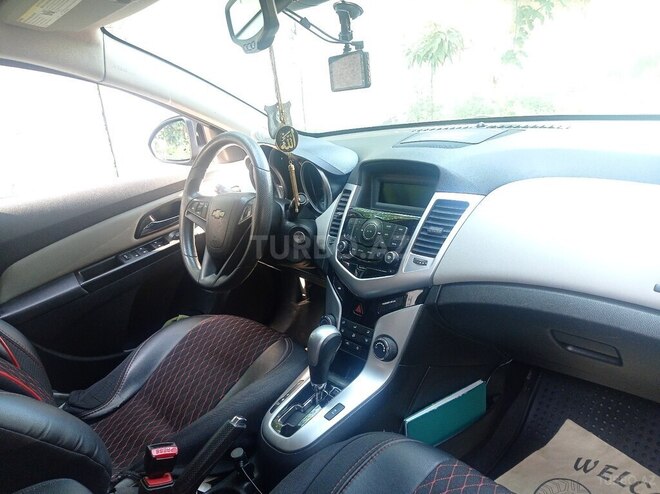 Chevrolet Cruze 2015, 298,000 km - 1.4 л - Füzuli