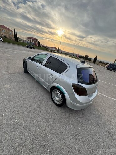 Opel Astra 2004, 210,000 km - 1.4 l - Bakı