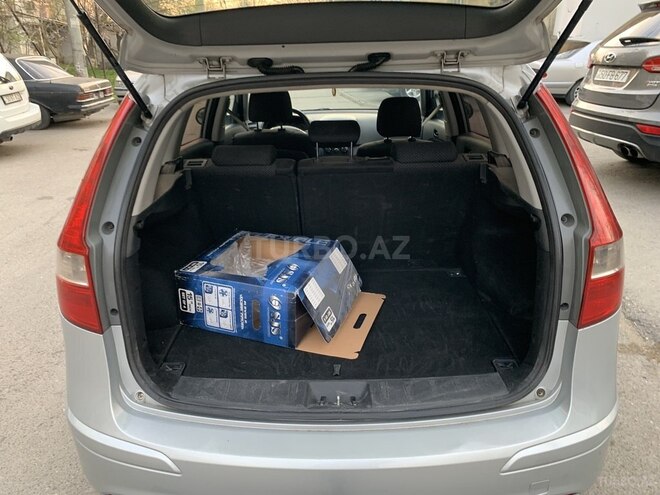 Hyundai i30 2010, 241,041 km - 1.6 л - Sumqayıt