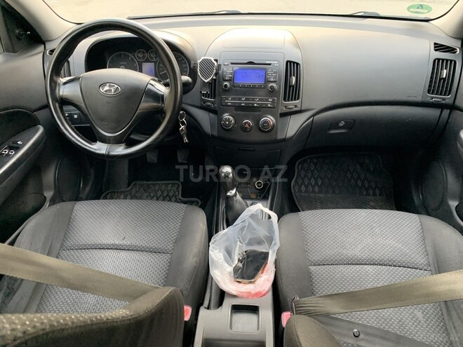 Hyundai i30 2010, 241,041 km - 1.6 л - Sumqayıt