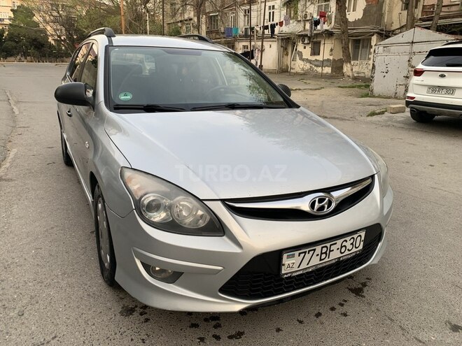Hyundai i30 2010, 241,041 km - 1.6 л - Sumqayıt