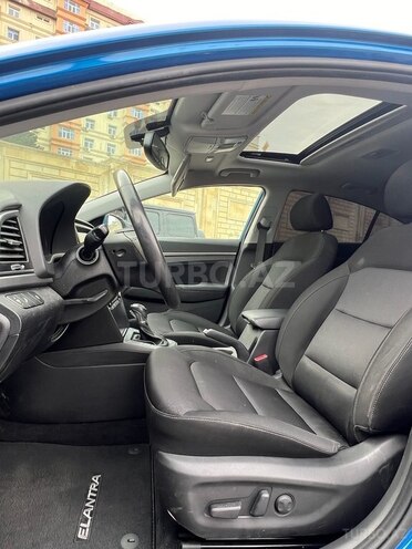 Hyundai Elantra 2017, 61,000 km - 2.0 l - Bakı