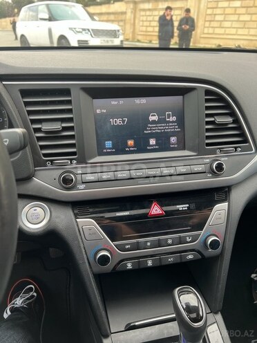 Hyundai Elantra 2017, 61,000 km - 2.0 l - Bakı