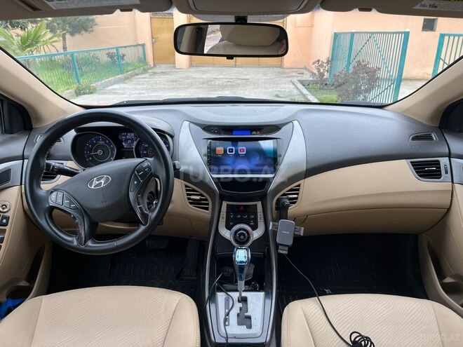 Hyundai Elantra 2011, 240,000 km - 1.8 л - Bakı