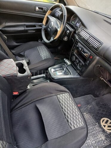 Volkswagen Passat 2000, 250,000 km - 1.8 l - Göyçay