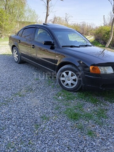 Volkswagen Passat 2000, 250,000 km - 1.8 l - Göyçay
