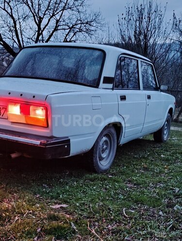LADA (VAZ) 2107 2005, 85,000 km - 1.6 l - İsmayıllı