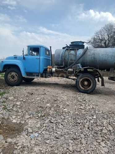 ZIL 130 1984, 211,159 km - 4.8 l - Tovuz