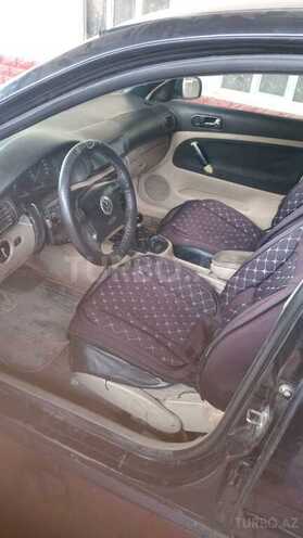 Volkswagen Passat 2000, 554,500 km - 1.8 l - Tovuz