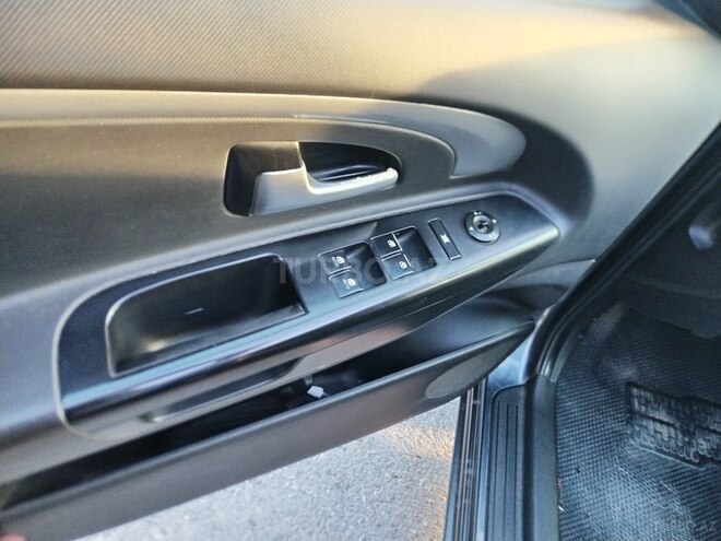 Kia Ceed 2006, 305,000 km - 1.4 l - Ucar