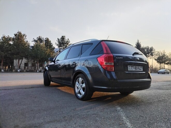 Kia Ceed 2006, 305,000 km - 1.4 l - Ucar
