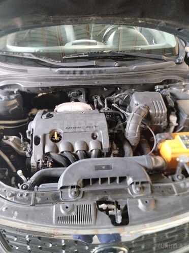 Kia Ceed 2006, 305,000 km - 1.4 l - Ucar