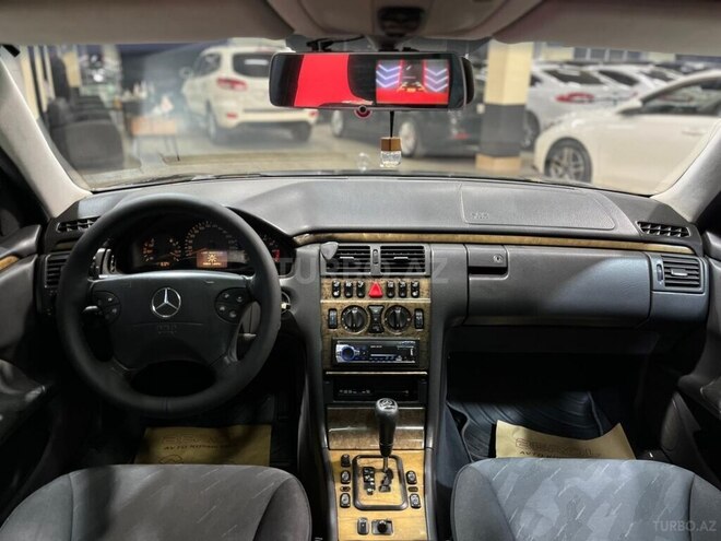 Mercedes E 280 1999, 277,007 km - 2.8 л - Sumqayıt
