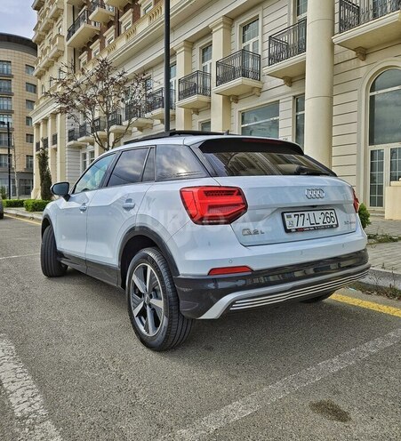 Audi Q2 e-tron-7