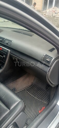 Audi A4 2003, 402,500 km - 1.8 л - Gəncə