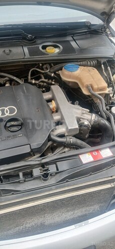 Audi A4 2003, 402,500 km - 1.8 л - Gəncə