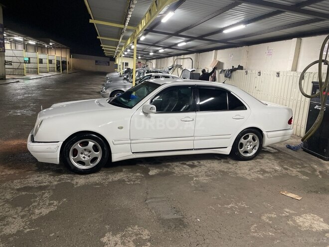 Mercedes E 230 1996, 350,000 km - 2.3 l - Bakı