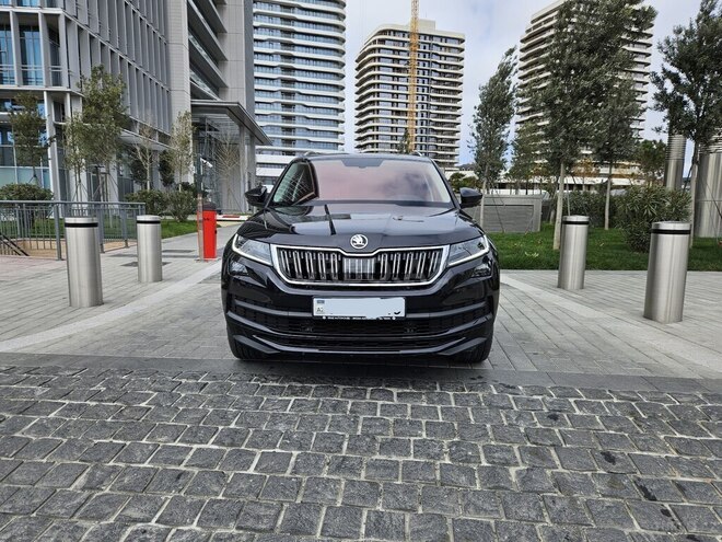 Skoda Kodiaq 2021, 31,800 km - 2.0 л - Bakı
