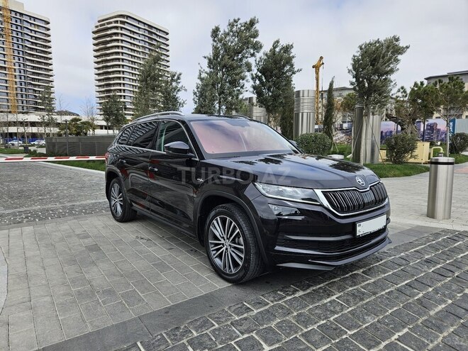Skoda Kodiaq 2021, 31,800 km - 2.0 л - Bakı