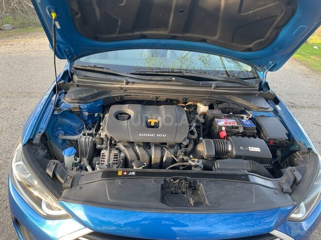 Hyundai Elantra 2016, 200,110 km - 2.0 л - Şirvan