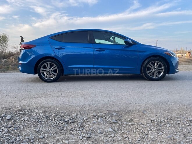 Hyundai Elantra 2016, 200,110 km - 2.0 л - Şirvan