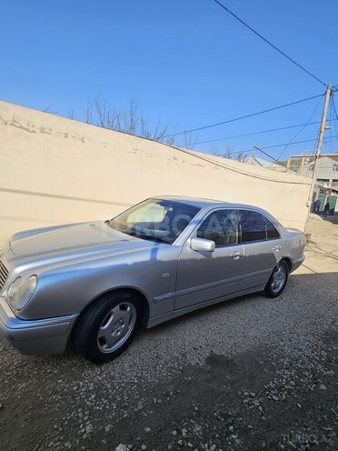 Mercedes E 240 1998, 321,000 km - 2.4 l - Bakı