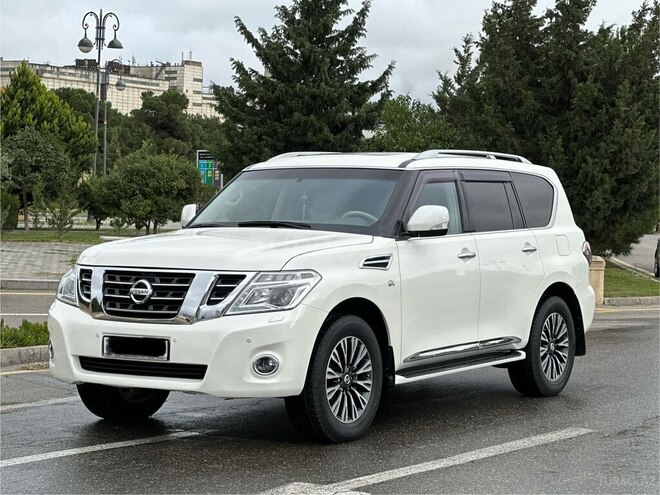 Nissan Patrol 2014, 150,000 km - 5.6 l - Bakı