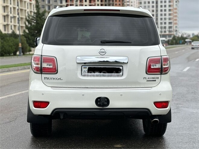 Nissan Patrol 2014, 150,000 km - 5.6 l - Bakı