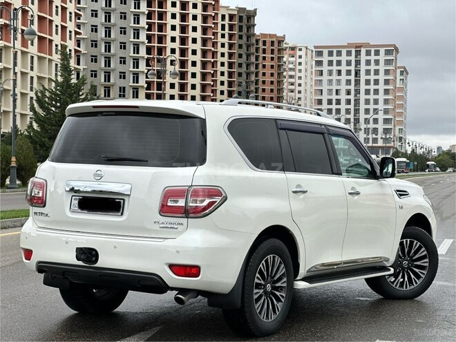 Nissan Patrol 2014, 150,000 km - 5.6 l - Bakı