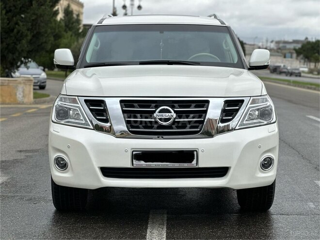 Nissan Patrol 2014, 150,000 km - 5.6 l - Bakı