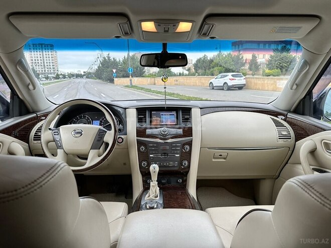 Nissan Patrol 2014, 150,000 km - 5.6 l - Bakı