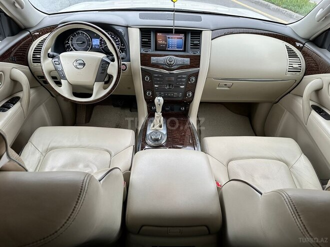 Nissan Patrol 2014, 150,000 km - 5.6 l - Bakı