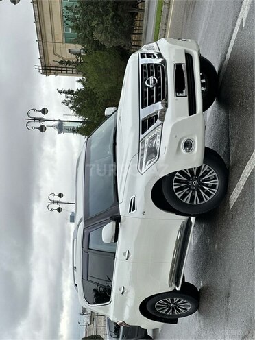 Nissan Patrol 2014, 150,000 km - 5.6 l - Bakı