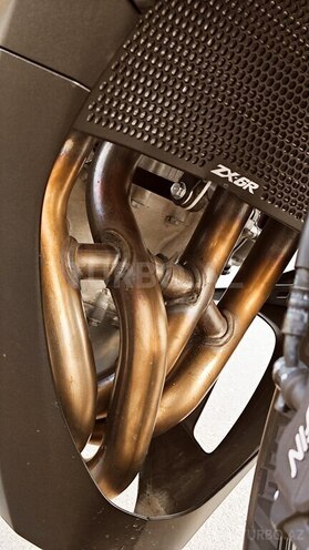 Kawasaki ZX-6R-8