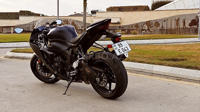 Kawasaki ZX-6R-2