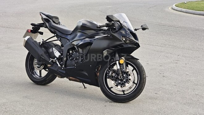 Kawasaki ZX-6R-6