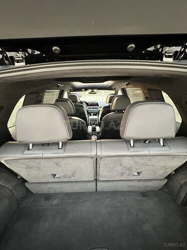 BMW X7-12