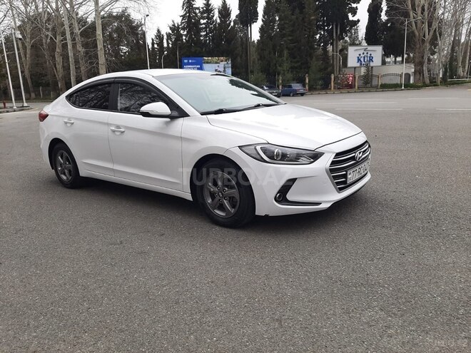 Hyundai Avante 2016, 180,000 km - 1.6 l - Bakı
