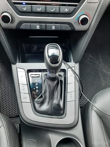 Hyundai Avante 2016, 180,000 km - 1.6 l - Bakı