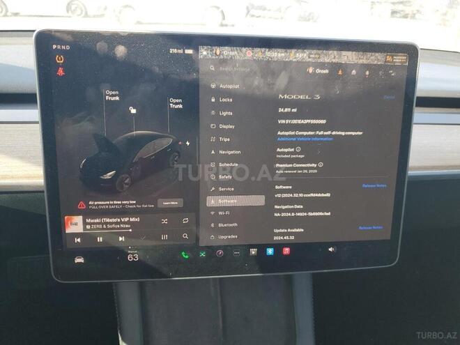 Tesla Model 3-9