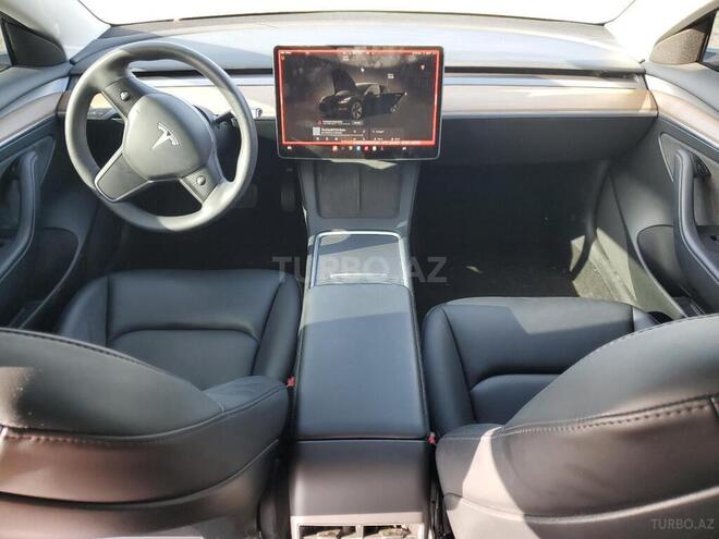 Tesla Model 3-7