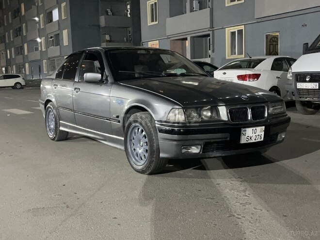 BMW 318 1995, 245,000 km - 1.8 л - Sumqayıt