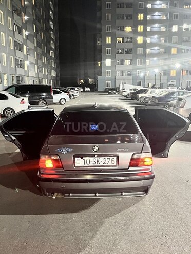 BMW 318 1995, 245,000 km - 1.8 л - Sumqayıt