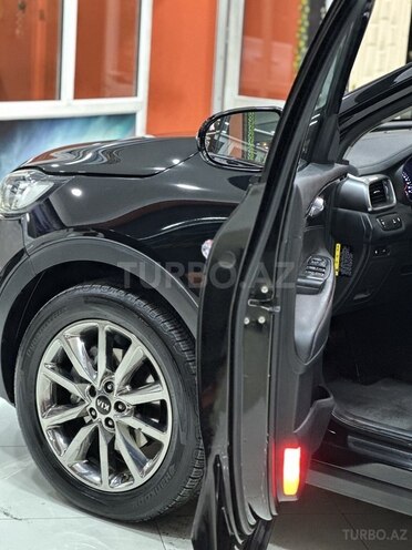 Kia Sorento-16