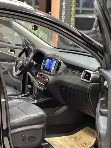 Kia Sorento-11